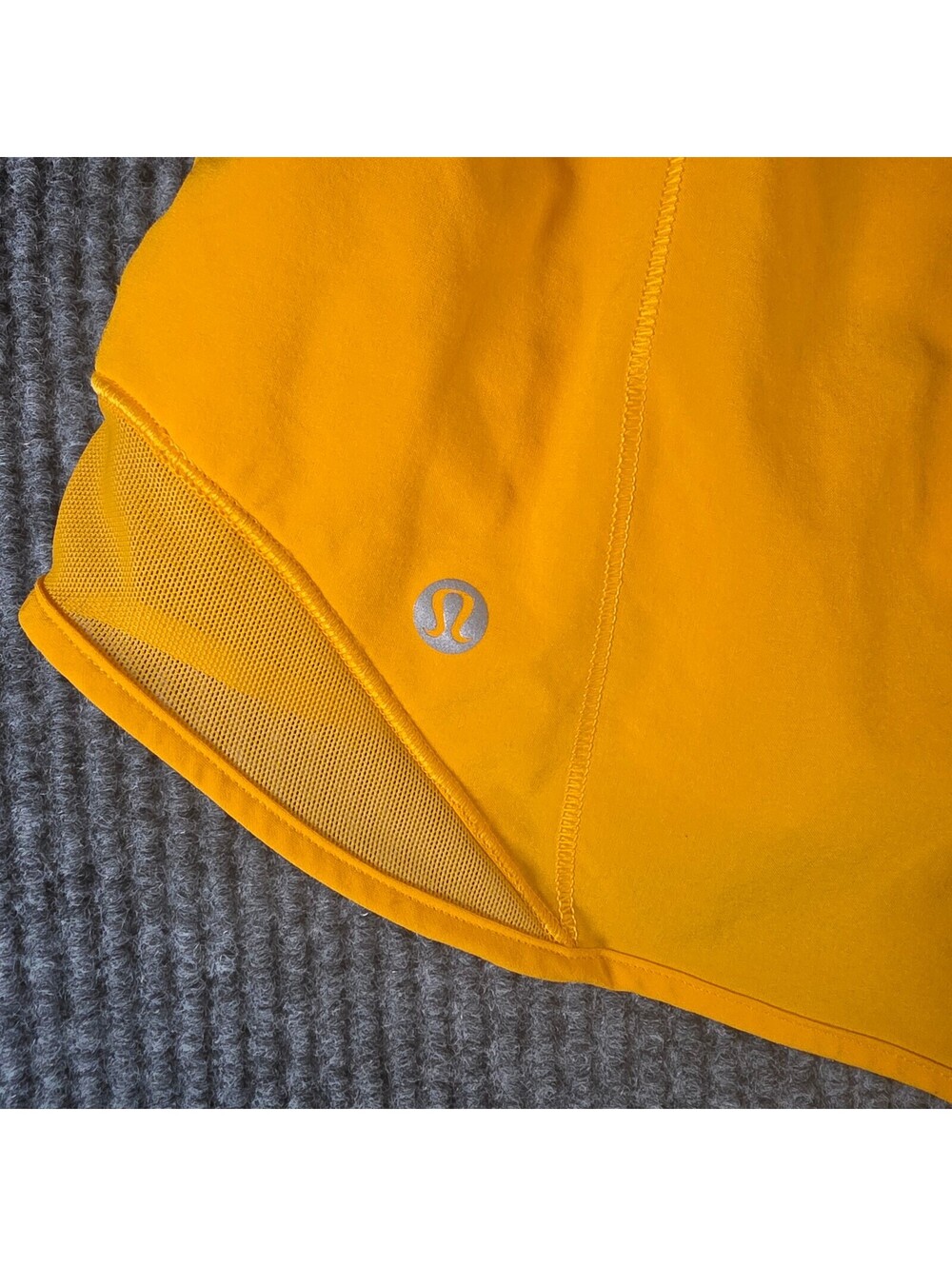 Lululemon Hotty Hot Shorts Women’s Size 10 Orange 2.5" Running Athletic Lined